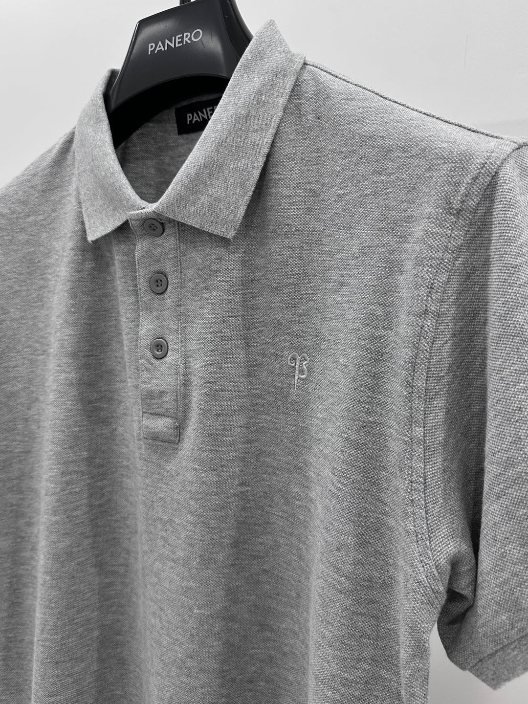 "Embroidery Logo Polo-shirt" Gray