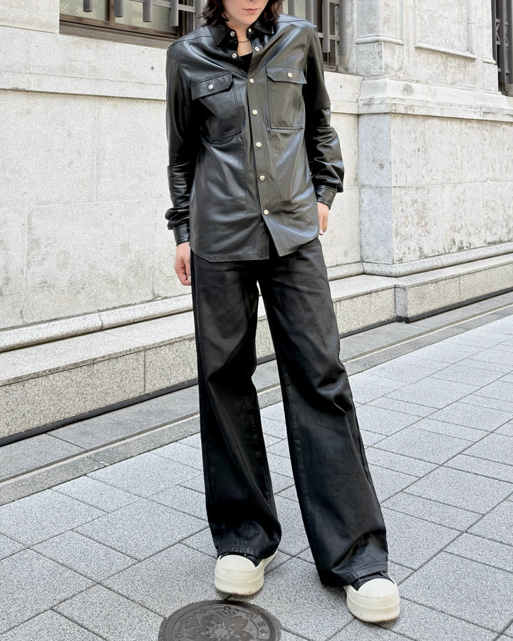 【7/4発売】"Coated Wide Flare Jeans"