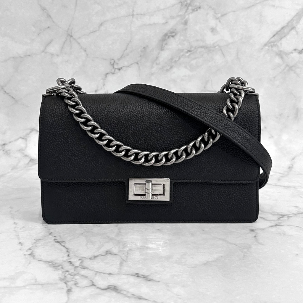 loin. ロワン chain carreチェーンバッグ牛革クラッチバッグ loin. ロワン chain carreチェーンバッグ牛革クラッチバッグ