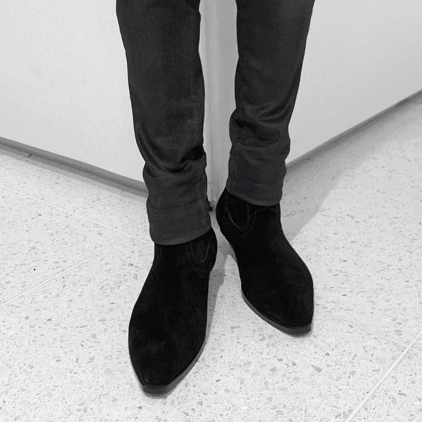 [Instant delivery] 40mm heel boots “Diagonal” (suede black)