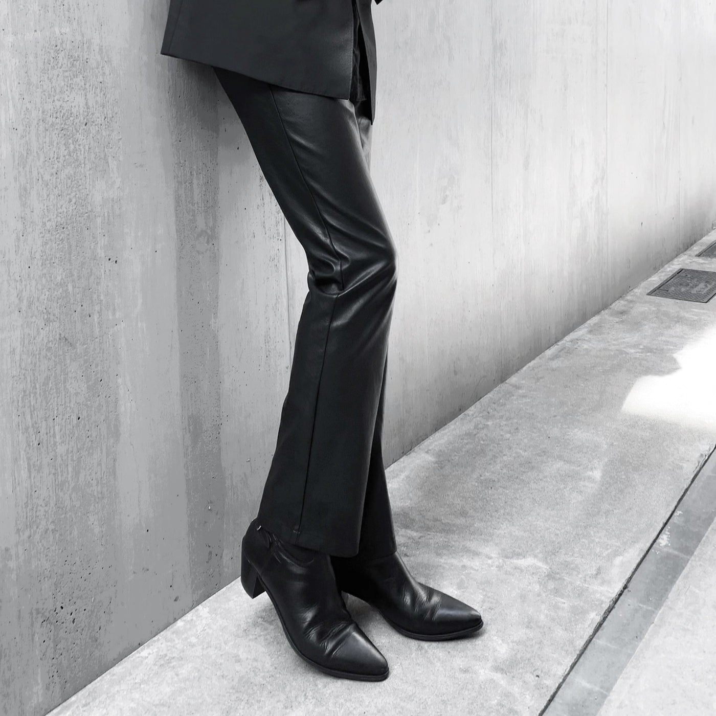 [Instant delivery]"Synthetic leather flare"leather flare pants