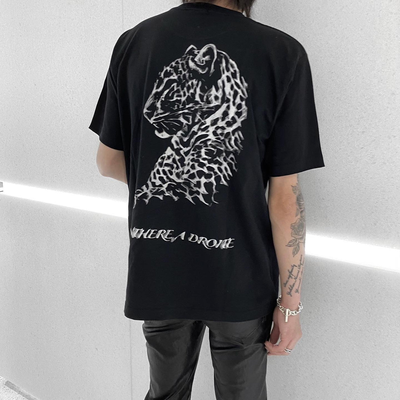 【即納】"Backprint Leopard" T-Shirt