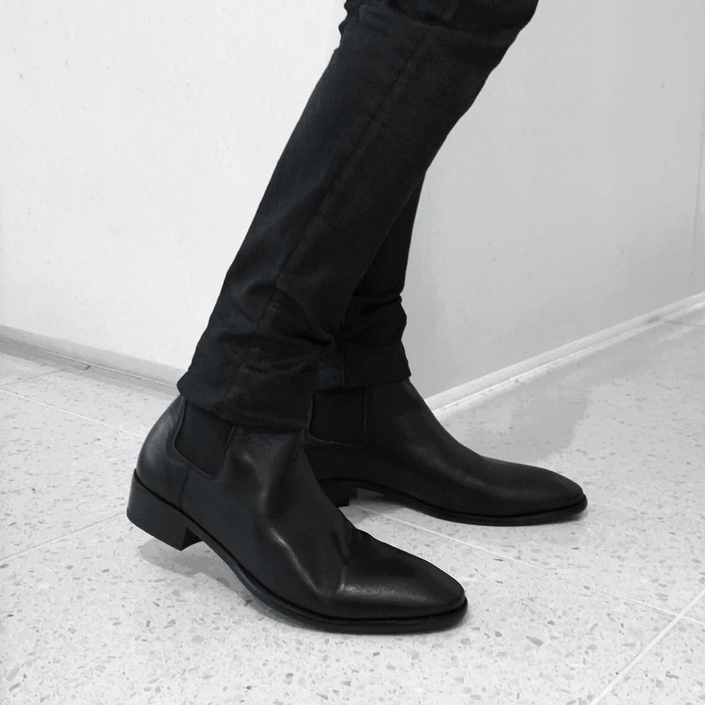 "leather side gore boots"leather side gore boots