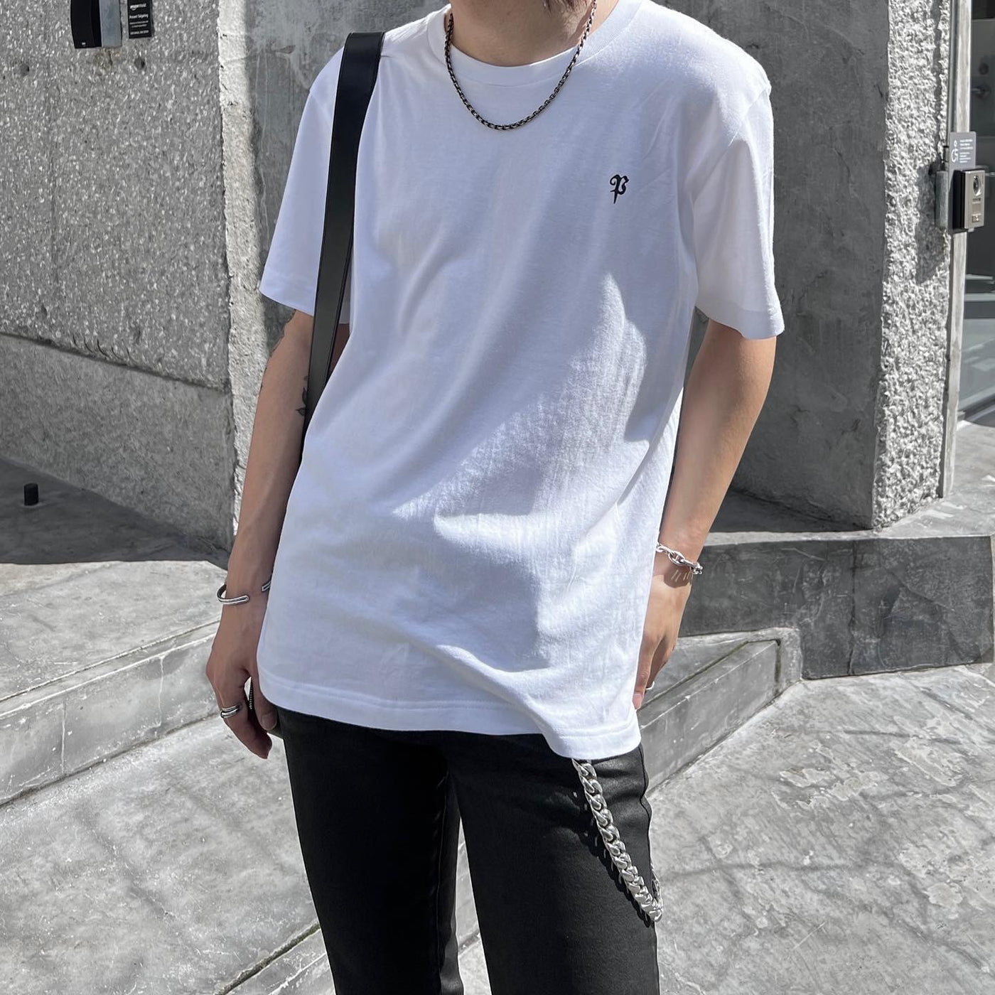 【즉납】"2Set Pack T-Shirt" Black &amp; White 2장 세트