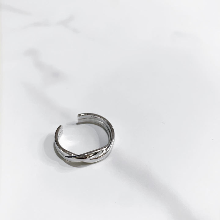 “ripple” silver 925 ring