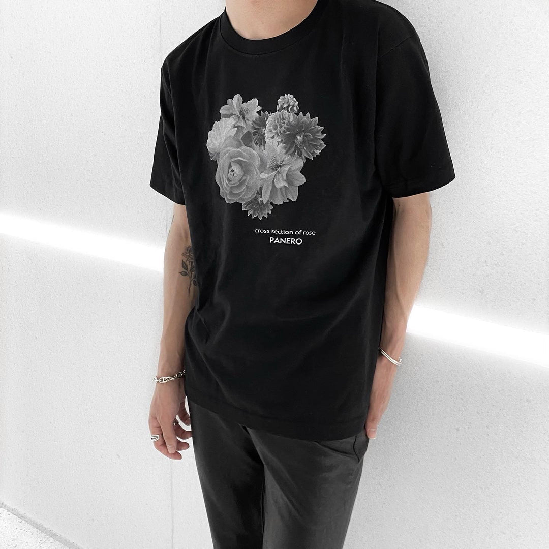 “ Fullbloom”花T恤（黑色）