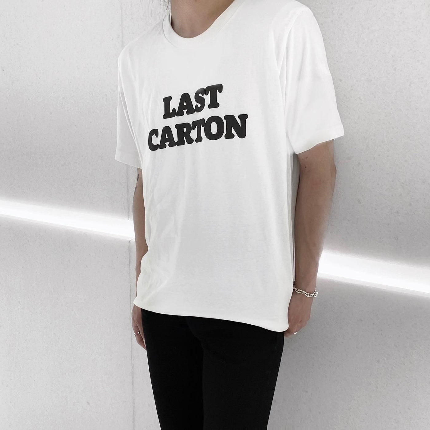[Instant delivery]"Last Carton"T-shirt (white)